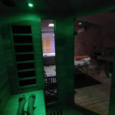 Les Du Mas Peu Del Causse Guest house 4*