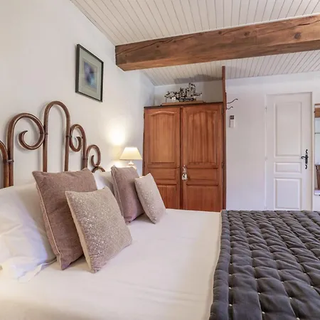 Les Du Mas Peu Del Causse Guest house